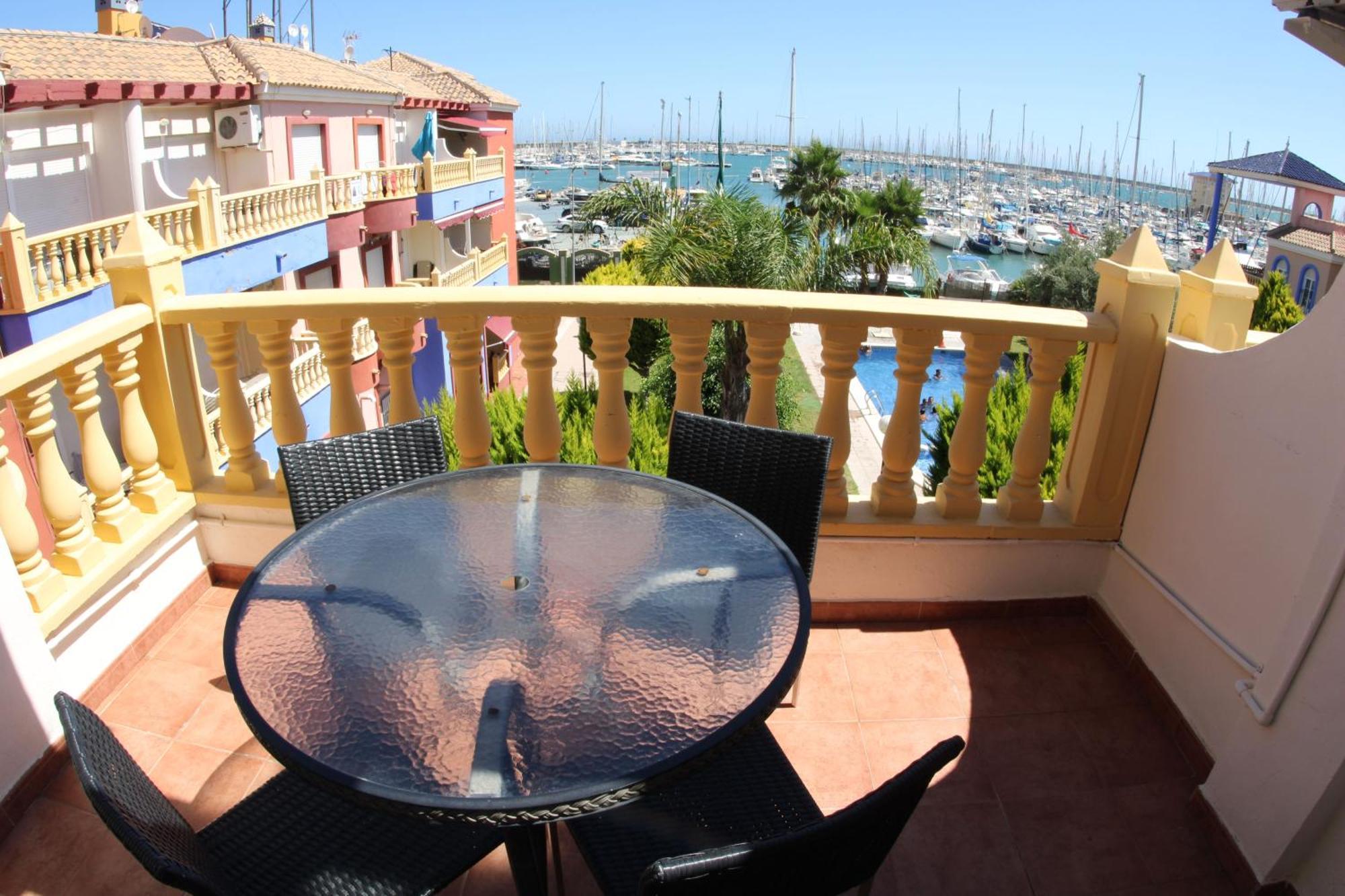 Apartamentos Marina Internacional Torrevieja Luaran gambar