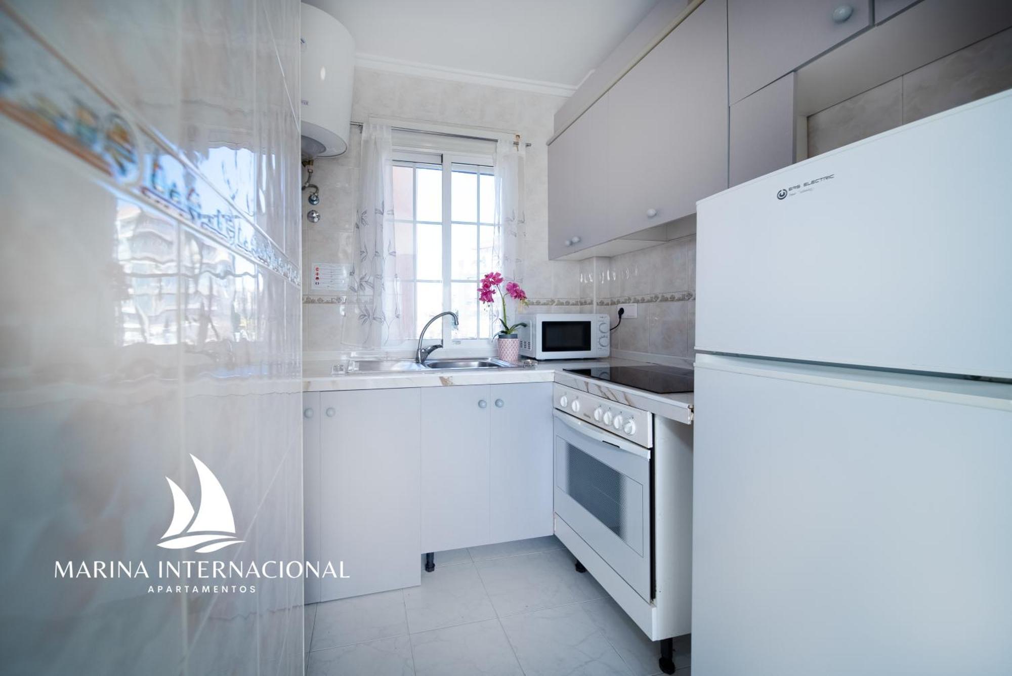 Apartamentos Marina Internacional Torrevieja Luaran gambar