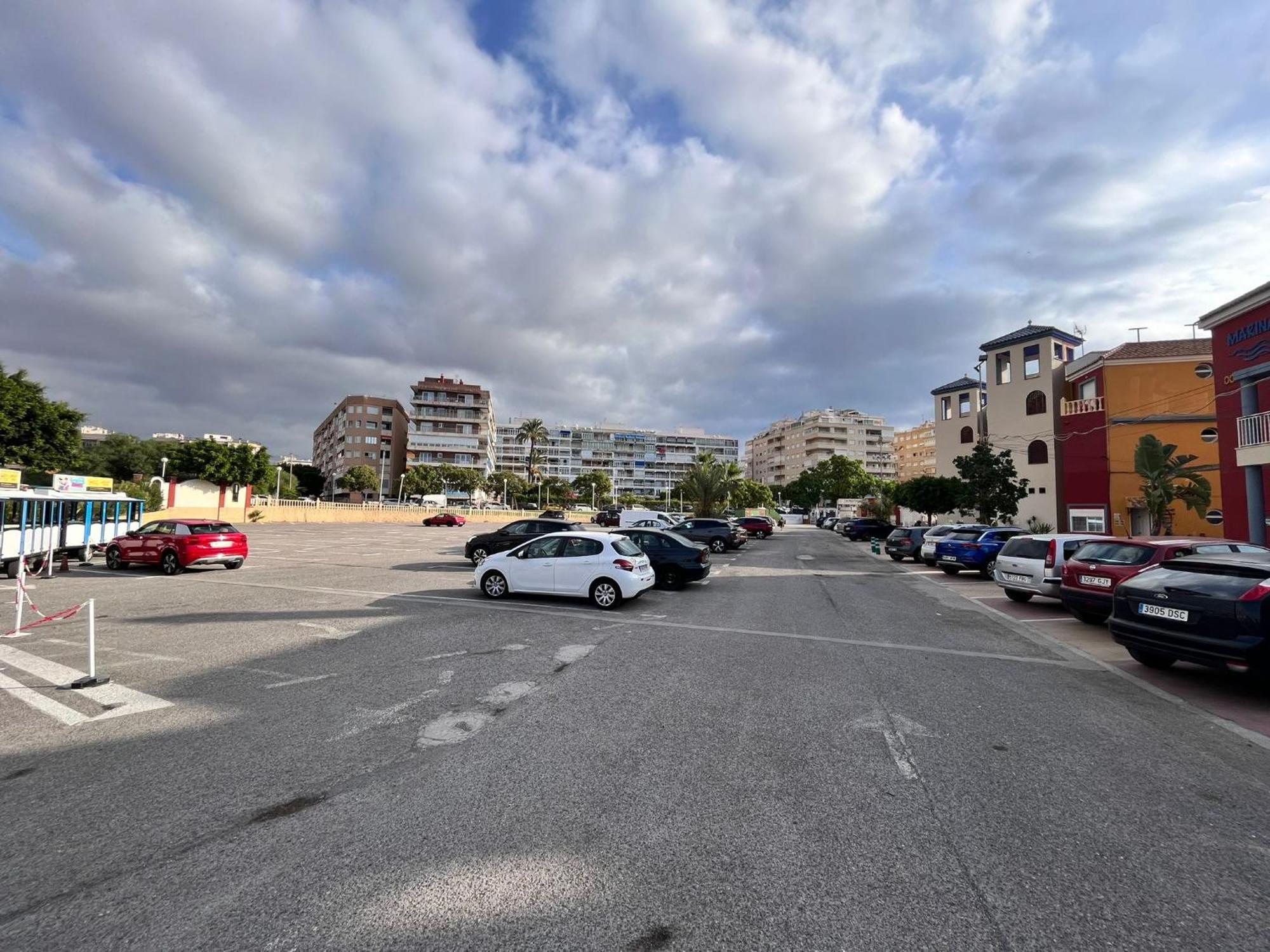 Apartamentos Marina Internacional Torrevieja Luaran gambar